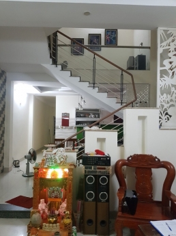 Bán nhà 2 tầng mặt phố Gõ Nãy