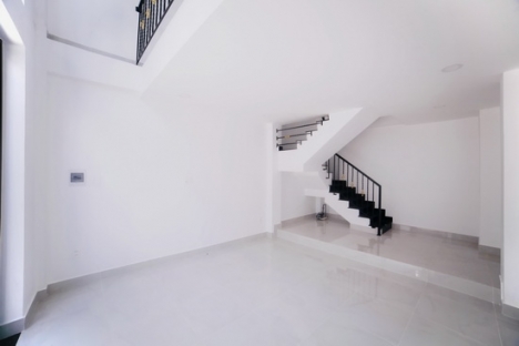 Nhà Phố Lửng 2 Lầu, Hẻm Phú Thuận, p.TÂN PHÚ, Quận 7