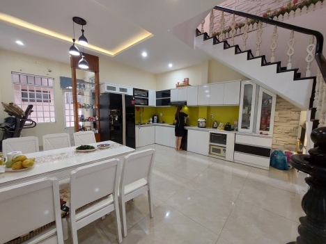 Chủ ngợp thở, Bán nhanh nhà phố Nguyễn Nho Túy, Cẩm Lệ, 75m2, Full Nội Thất xịn, 4 tỷ