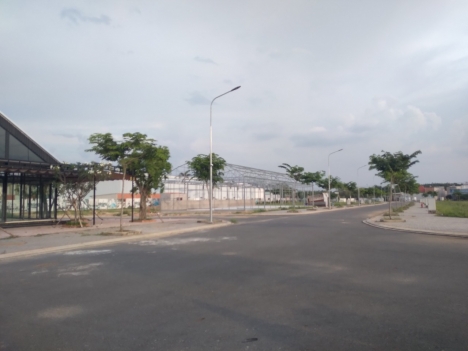cân bán đất nền nhà liền kề Khánh Bình, Tân Uyên, Bình Dương.