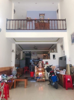 Bán nhà 2 tầng Bàu Hạc kinh doanh tốt vị trí trung tâm