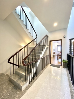 Bán nhà 5 tầng Phước Trường 10 đang kinh doanh tốt