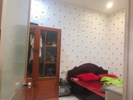 Bán nhà 2 tầng Bàu Hạc kinh doanh tốt vị trí trung tâm