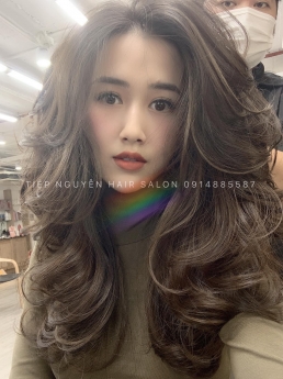 Nhuộm tóc màu nâu tây tông trầm cho nàng dịu dàng tôn da Tiệp Nguyễn Hair Salon