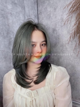 Nhuộm tóc màu nâu tây tôn da giúp nàng thêm trẻ trung năng động Tiệp Nguyễn Hair Salon