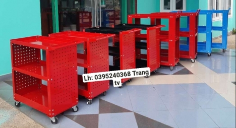 Xe đẩy chứa dụng cụ