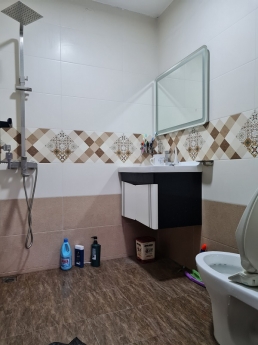 Bán gấp 2 ngủ tòa F báo nhân dân. Nhà 60m2 2 ngủ 1 vệ sinh.