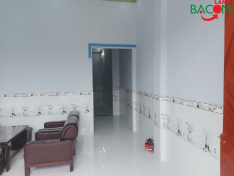 Bán nhà đẹp 2 mặt tiền Tân Vạn, gần UBND phường Tân Vạn, đường ô tô - BIÊN HÒA 1TY950