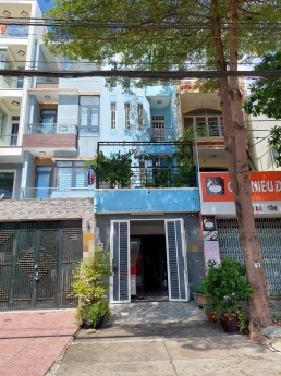 Nhà 21 tỷ mặt tiền Vành Đai Trong