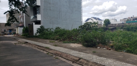 Lô góc HXH tỉnh lộ 43 sát công viên, gần chợ,trường, SHR