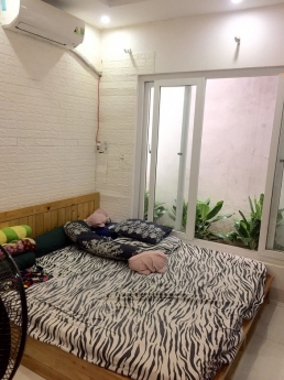 Bán nhà mê đúc lửng Huỳnh Ngọc Huệ còn mới tặng nội thất