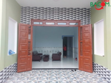 Bán nhà đẹp 2 mặt tiền Tân Vạn, gần UBND phường Tân Vạn, đường ô tô - BIÊN HÒA 1TY950