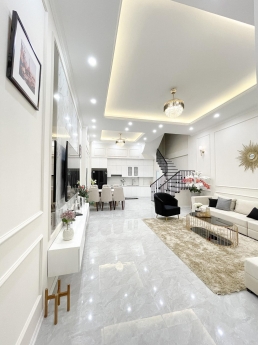 Hàng xóm cứ đòi thuê, nhưng chủ chỉ muốn bán nhà Ba Đình, 5 tầng, 2.9 tỷ