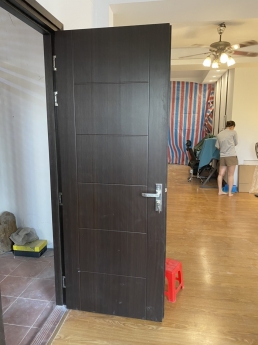 Mẫu cửa nhựa gỗ composite đẹp | Mẫu cửa đẹp Hoabinhdoor