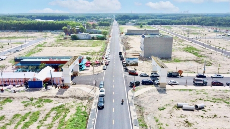 ĐẤT NỀN MẶT TIỀN QUỐC LỘ 13 - 350TR - SỔ SẴN TỪNG NỀN