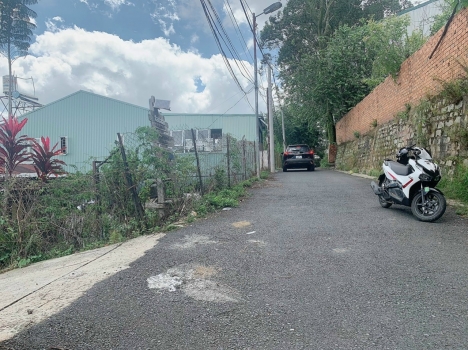 CẦN BÁN ĐẤT XÂY BIỆT THỰ NGHỈ DƯỠNG TẠI P9 ĐÀ LẠT