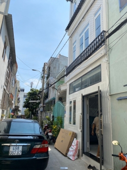 CHO THUÊ NHÀ ĐƯỜNG HUỲNH TẤN PHÁT QUẬN 7 - NHÀ ĐẦY ĐỦ NỘI THẤT GIƯỜNG TỦ VÀ ĐỒ DÙNG ĐIỆN MÁY