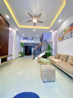 Bán nhà 2 tầng kiệt ô tô cách đường Tôn Đức Thắng 50m