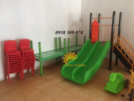 Cầu trượt máng đôi nhựa PP nguyên sinh dành cho bé