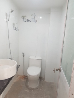 Bán nhà mê lửng đúc Nguyễn Công Hoan kiệt ô tô 4m gần bến xe