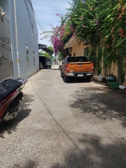 Bán nhà mê lửng đúc Nguyễn Công Hoan kiệt ô tô 4m gần bến xe