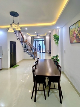 Bán nhà 2 tầng kiệt ô tô cách đường Tôn Đức Thắng 50m