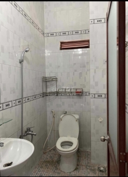 Cho thuê nhà NC mới đẹp hẻm xe hơi đường 210 P.Tăng Nhơn Phú A Q9