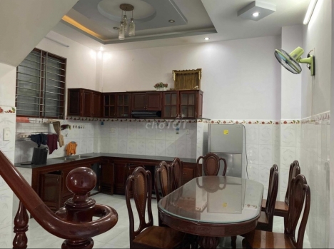 Cho thuê nhà NC mới đẹp hẻm xe hơi đường 210 P.Tăng Nhơn Phú A Q9