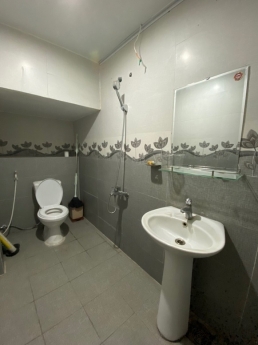 Bán nhà mặt tiền Trần Kế Xương, kinh doanh tốt 20tr