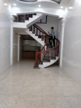 chính chủ gửi bán căn nhà lô góc ở ngõ 263 lạch tray đằng giang ngô quyền 
LH