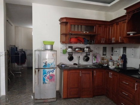 Bán nhà Lê Văn Thứ 3 tầng kiệt oto gần chợ biển Mân Thái