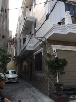 N132   Chính chủ gửi bán căn Nhà 4 tầng mặt đường ở 193 VĂN CAO  (2 mặt thoáng)    LH