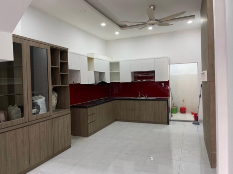 nhà đường Tên Lửa nhỏ dt 4,5x16m nở hậu 5m 3,5 tấm 12,3 tỷ cần bán gấp