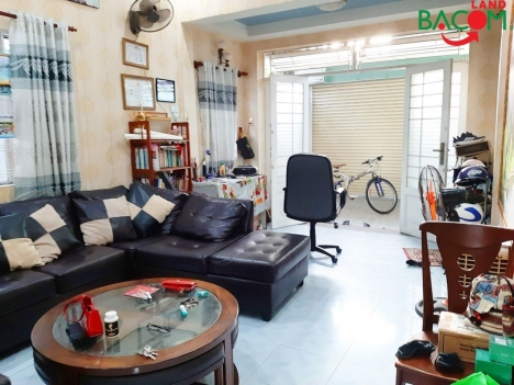 Bán nhà 2 mặt tiền đường xe hơi nội ô Biên Hoà (p. Quang Vinh), 140m2, 100% thổ cư