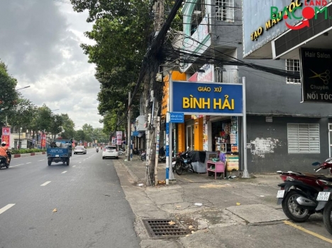BÁN NHÀ 1T 1L MẶT KHINH DOANH 250M2 VỊ TRÍ ĐẸP , ĐƯỜNG Ô TÔ TÂN TIẾN BIÊN HÒA CHỈ 7,75 TỶ