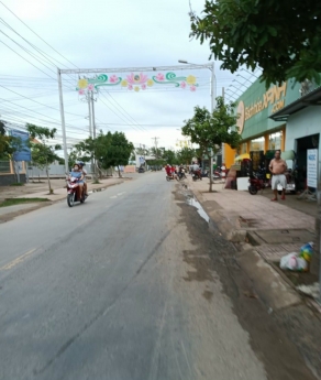 Đất thổ 2 mặt tiền 850TR/nền trung tâm UB Long Cang - xây tự do - SHR - Khu dân cư