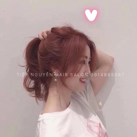 Tóc uốn sóng lơi ngang lưng cho nàng dịu dàng mà trẻ trung - Tiệp Nguyễn Hair Salon