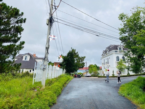 CẦN BÁN GẤP LÔ ĐẤT XÂY KHÁCH SẠN ĐỒI HUY HOÀNG PHƯỜNG 8 ĐÀ LẠT GIÁ 37,6 TỶ