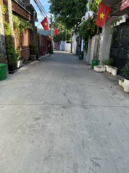 Chỉ 3,290 tỉ có nhà  đường oto trung tâm kp1 gần kế chợ nhỏ Tân Hiệp cách Nguyễn Ái quốc 500m DT