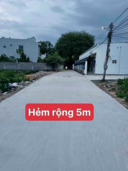 bán nhà hẻm bê tông đường nguyễn mạnh hùng p.long toàn tp.bà rịa