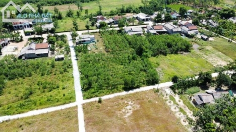 Bán đất phân lô , tách thửa , 3.000 m2  Giá F0  Sổ Hồng  Phong Mỹ Phong Điền Huế