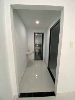 Bán nhà Nguyễn Công Hoan mê lửng đúc bênh cạnh bến xe Đà Nẵng