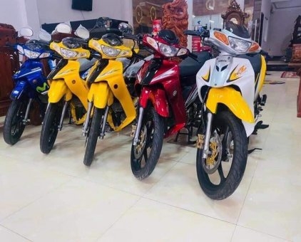 Thanh lý yamaha yaz 125 đủ màu mới 100% nhập khẩu hải quan giá rẻ SĐT: 0899509815