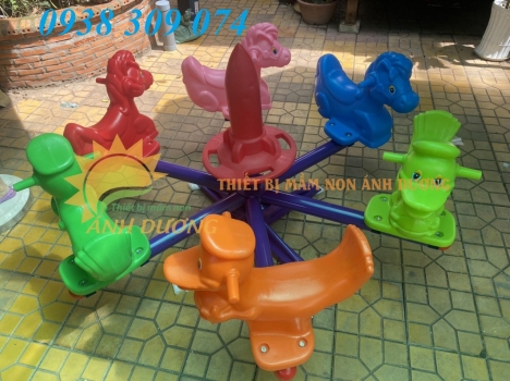 Mâm xoay 4 ghế 6 ghế nhập khẩu cao cấp dành cho bé