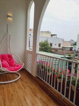 Chỉ 5,59 tỷ TL .Bán nhà 2 lầu siêu đẹp mới leng keng thông đường trực tiếp ra Nguyễn Ái Quốc, và
