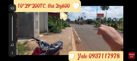 Đất thổ cư Ngay Trung tâm Hành chính Thị trấn Chư sê, Gia Lai. 10m*29*200tc
Giá 2ty600