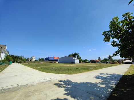 Đất nền lõi trung tâm Đặc khu kinh tế Bắc Vân Phong , gần biển , liền kề sân bay Charter .