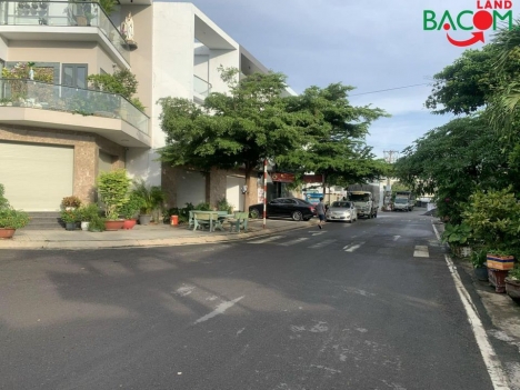 BÁN NHÀ MT KINH DOANH 3 LẦU CHỈ 5,3 tỷ 75M2 NGAY TRƯỜNG TIỂU HỌC TAM HIỆP LÝ VĂN SÂM TAM HIỆP BIÊN
