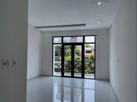 Bán nhà 4 tầng Nguyễn Huy Tự gần Biển Nguyễn Tất Thành