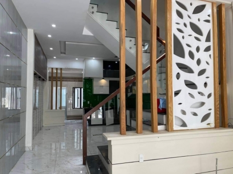 Bán nhà 4 tầng Nguyễn Huy Tự gần Biển Nguyễn Tất Thành